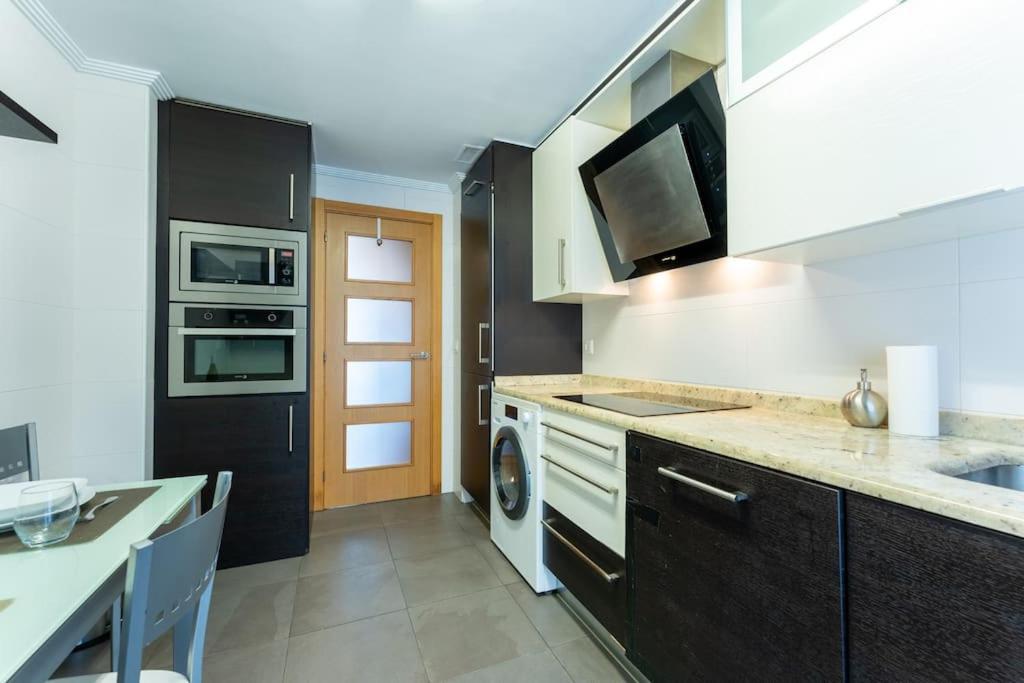Apartamento En El Corazon De La Ciudad Con Parking Сантандер Экстерьер фото