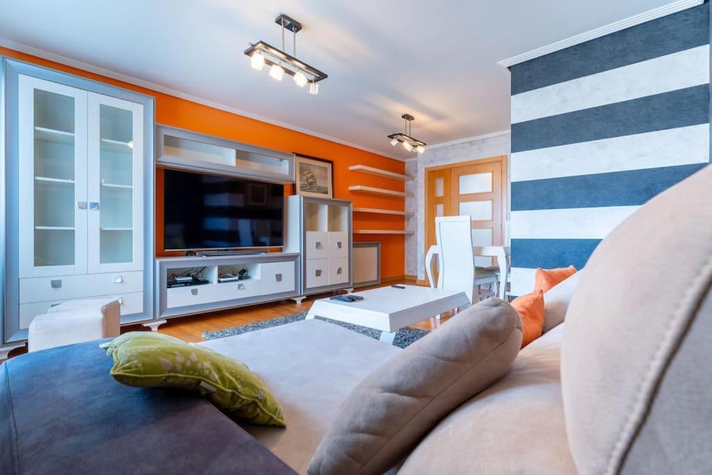 Apartamento En El Corazon De La Ciudad Con Parking Сантандер Экстерьер фото