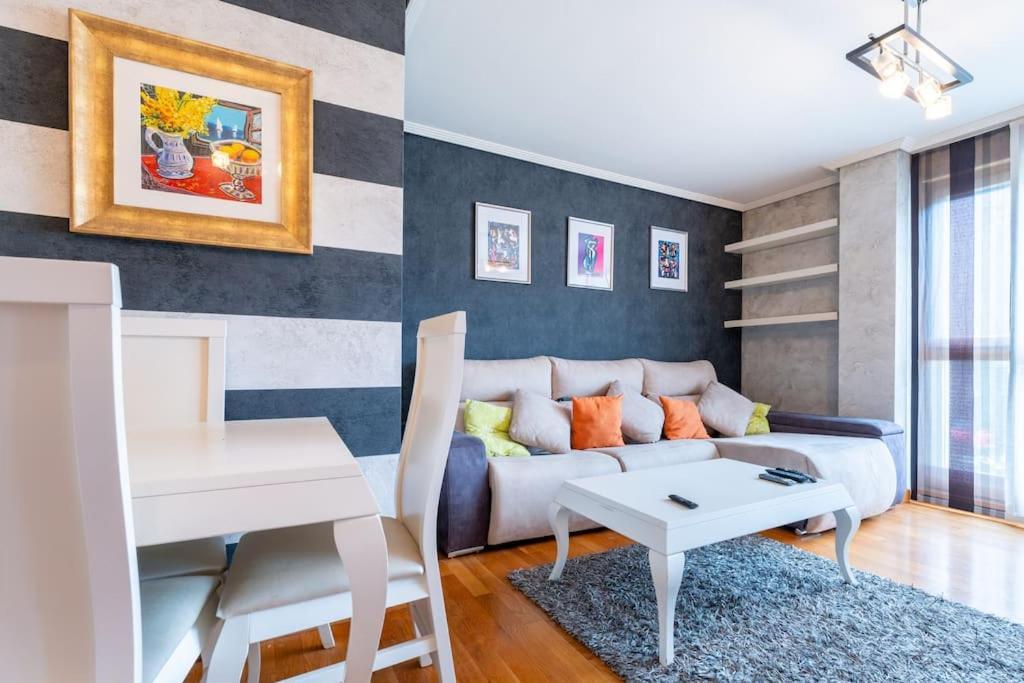Apartamento En El Corazon De La Ciudad Con Parking Сантандер Экстерьер фото